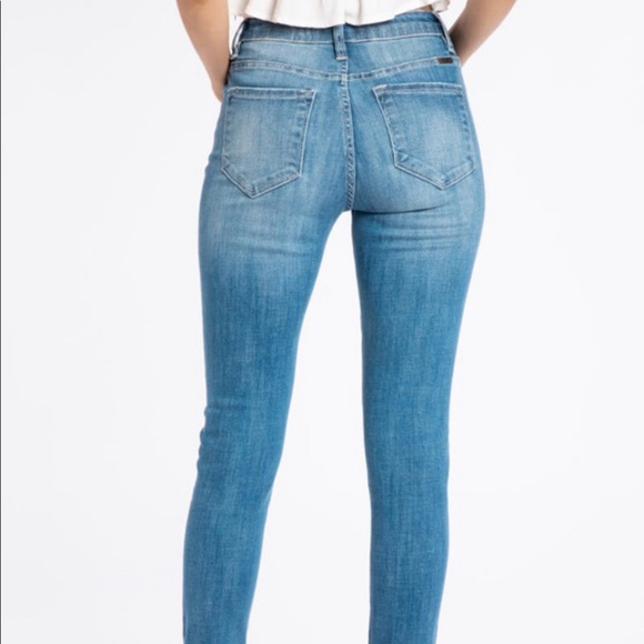 🚨1 LEFT 🚨KanCan Ripped Skinny Ankle Jeans - Picture 7 of 10